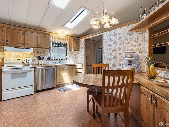 5th image of 23404 37th Avenue Ct E