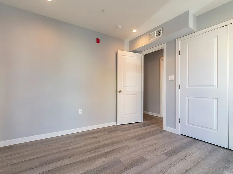 808 W Norris Street — Photo 11