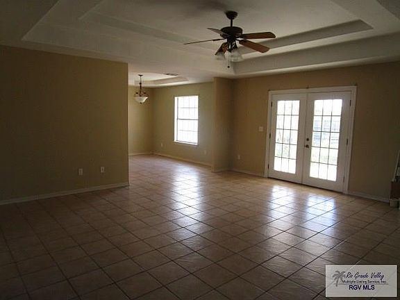 2nd image of 3705 Sun Country Dr