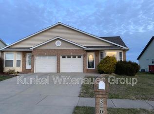 3404 Berwin Green Dr, Belleville, IL