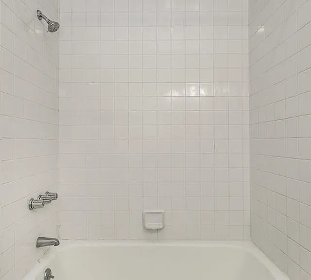 509 Monroe St #4R — Photo 12