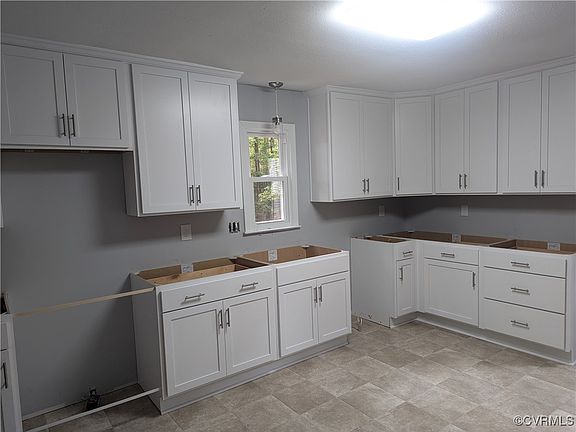 4th image of 6638 Cyrus St