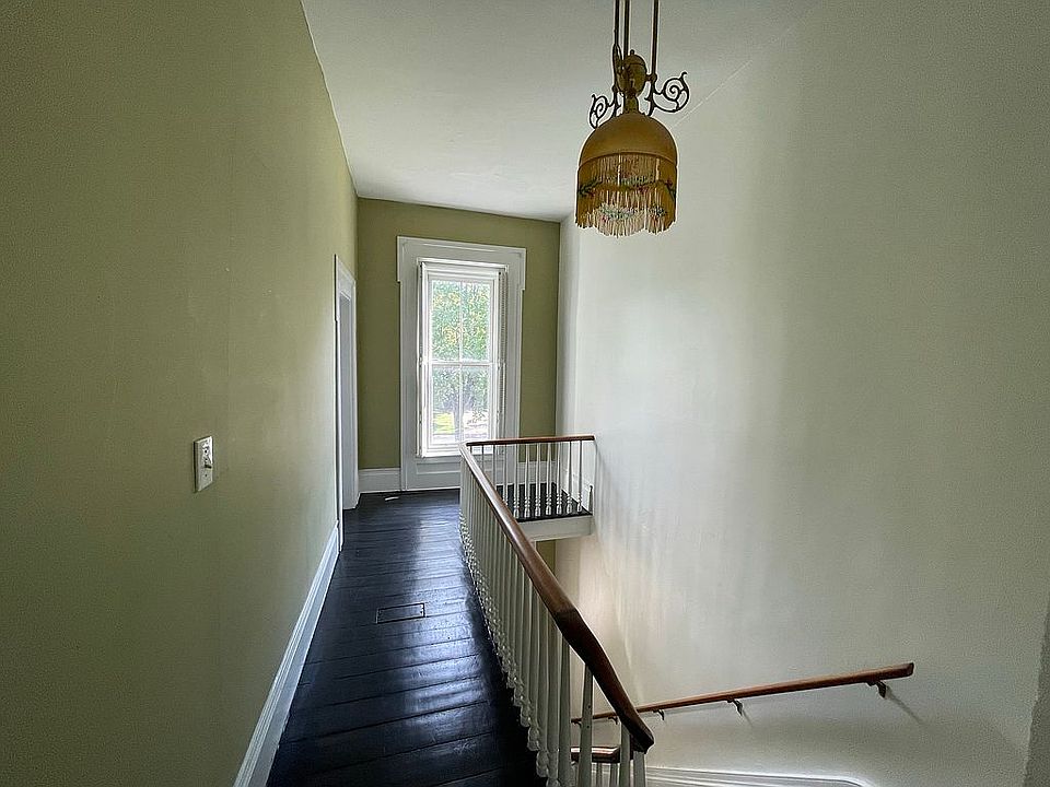 1st image of 137 E Washington St