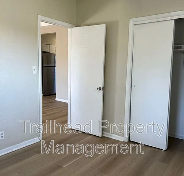 4208 Lloyd St — Photo 10