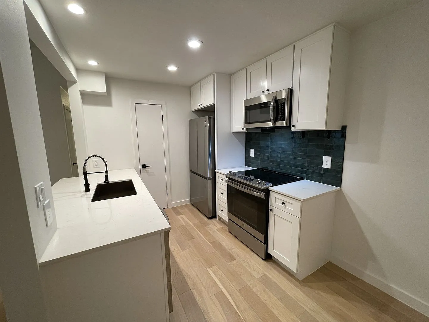 9908 Brasher Dr — Photo 2