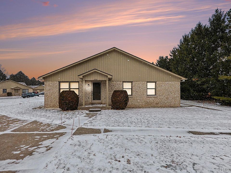 1st image of 41916 King Edward Ct