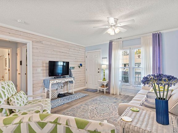 5th image of 9421 Timber Row