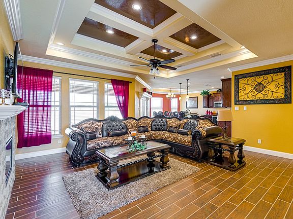 3rd image of 3056 N Ambassador Ave