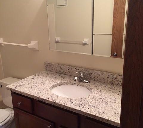 4th image of 1420 Terrace Dr #2B-1Ba-850Sqft