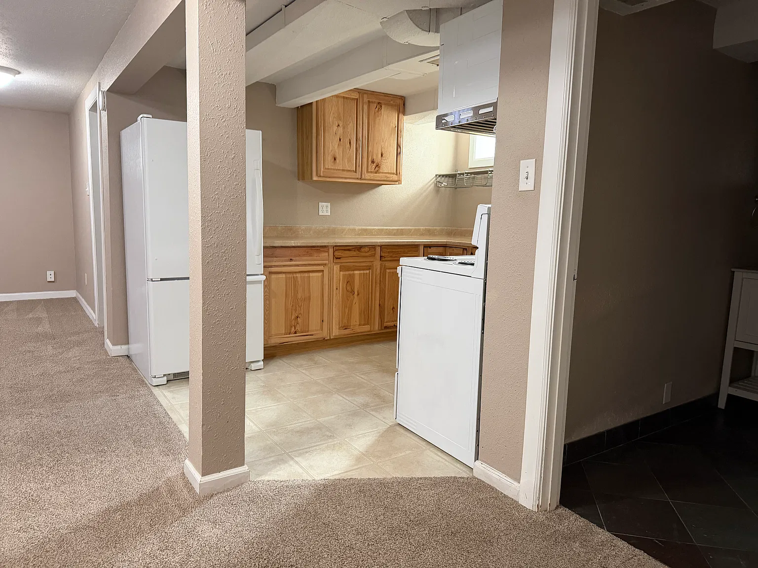 1 bed, 650 sqft, $1,200 — Photo 2