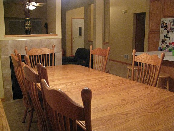 3rd image of 4638 Newberry Ave
