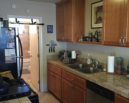 2nd image of 1432 Stanford St #4