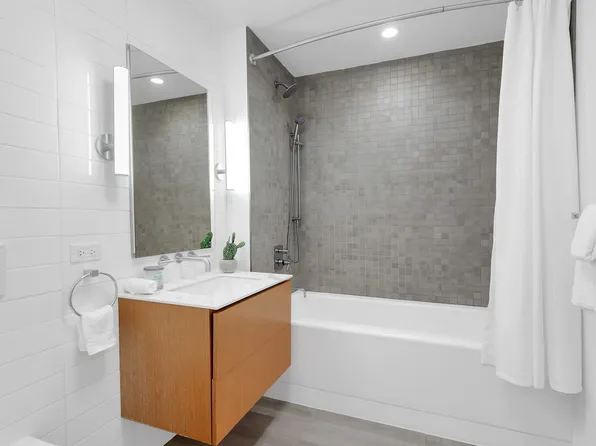 554 Broome Street image 9 of 9