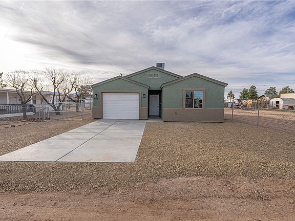 2nd image of 3066 E Leroy Avenue