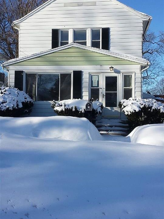 1st image of 712 Woodlawn Ave