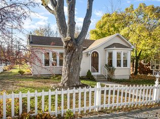 117 S Lake Ave, Spring Lake, MI 49456