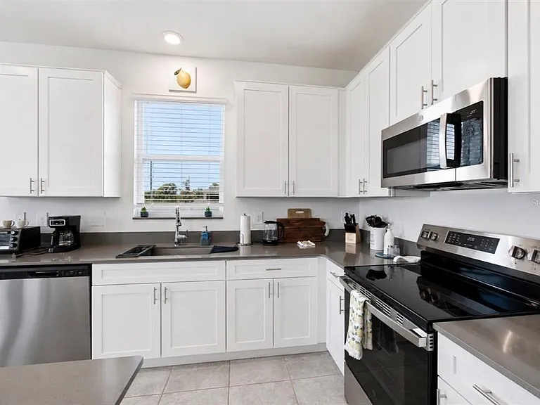 110 Inman Blvd — Photo 8