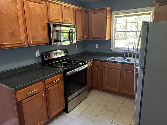 3rd image of 2601 Blue Spring Rd NW