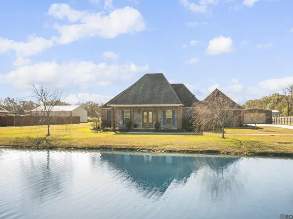 5859 Choctaw Rd, Brusly, LA 70719
