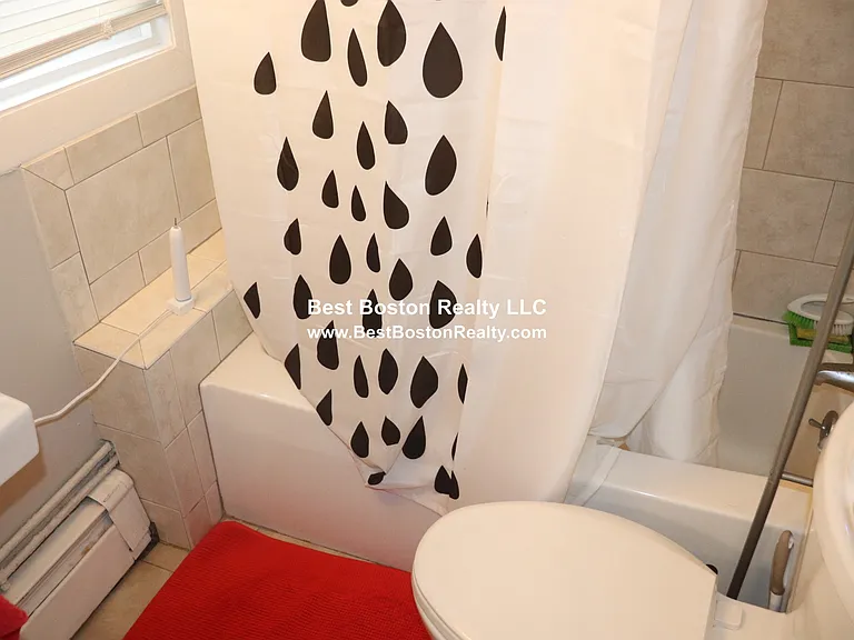 20 John F Kennedy St #6 — Photo 7