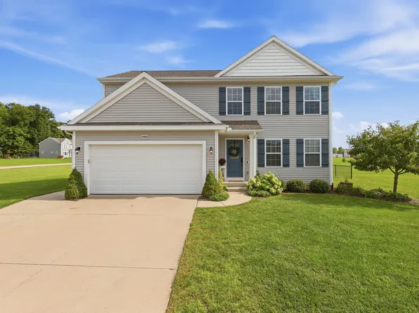 4400 Little Creek Ct NE, Cedar Springs, MI 49319