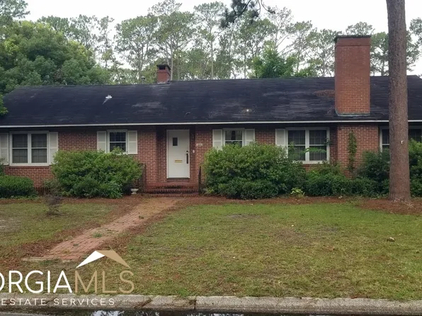 1507 Suwanne Dr, Waycross, GA 31501