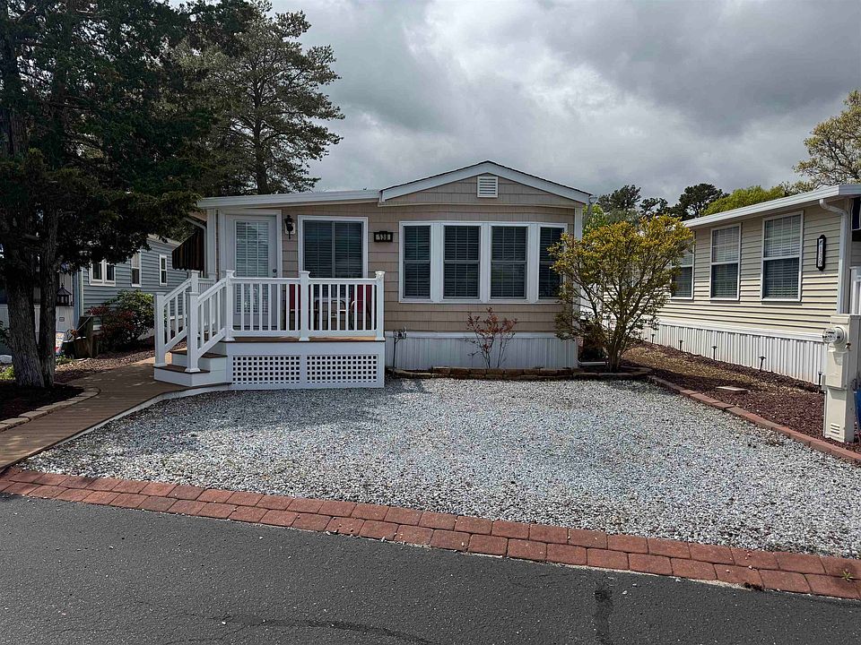 1st image of 138 Skimmer Ln #138