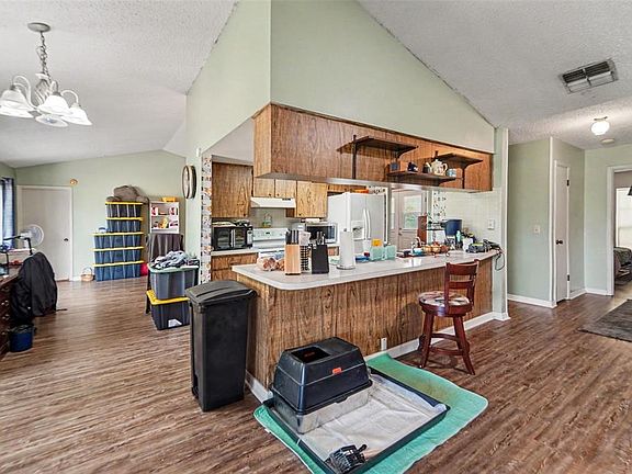 5th image of 9074 HEATHER BOULEVARD