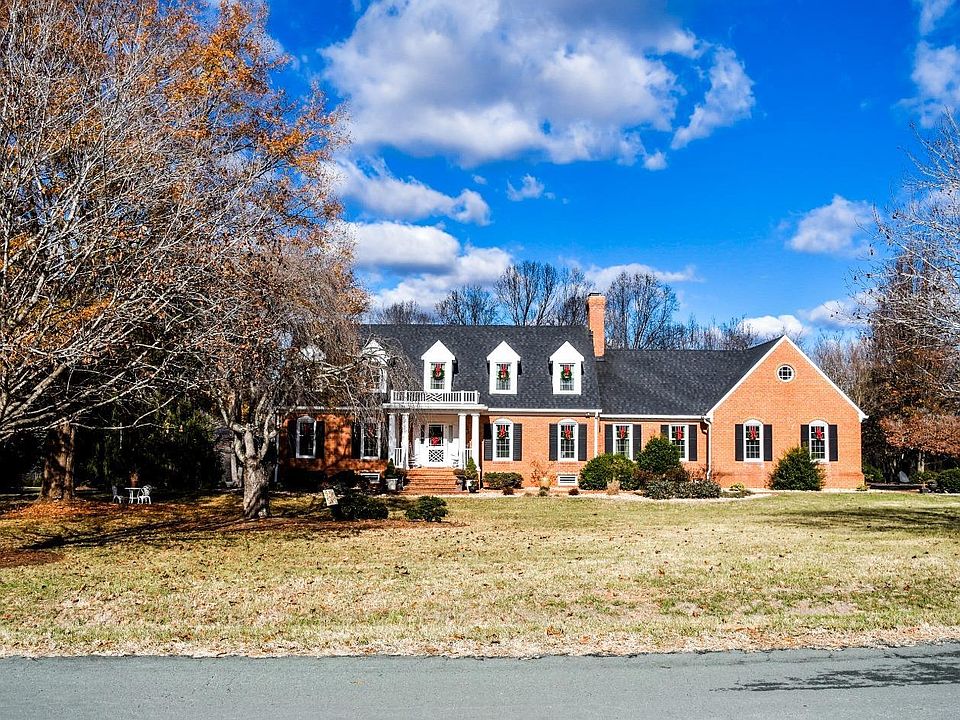1st image of 148 Hans Hill Dr