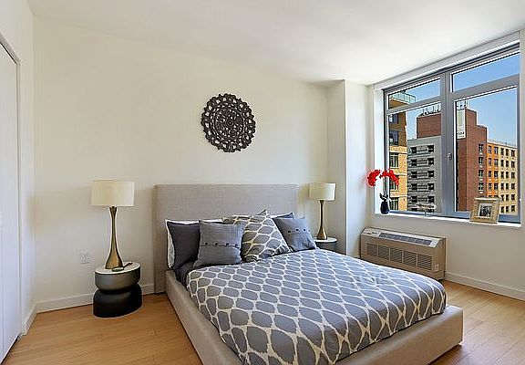4th image of 180 Myrtle Ave APT 6N