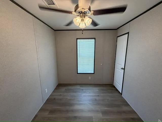 Auburndale Estates — Photo 36