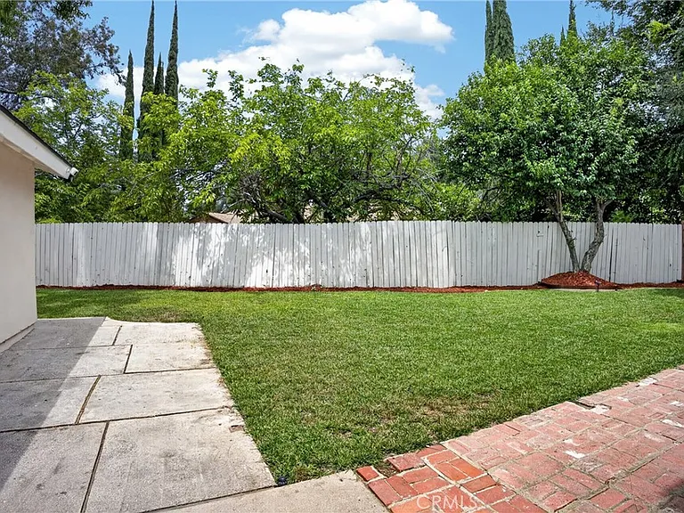 24441 Denise Pl — Photo 12