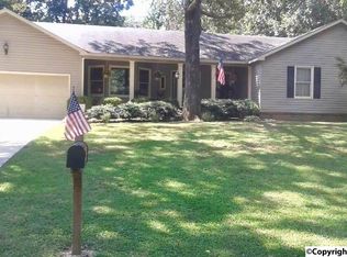 1967 Thunderbird St SW, Hartselle, AL 35640