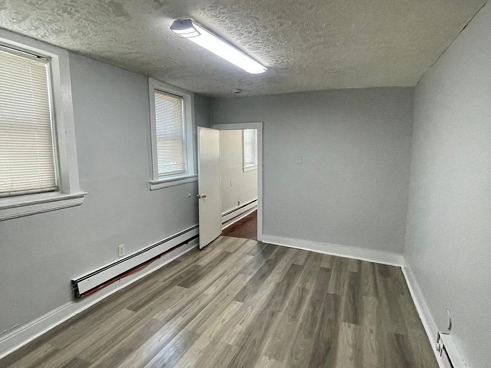 1st image of 202 Ridgewood Ave Floor Basement