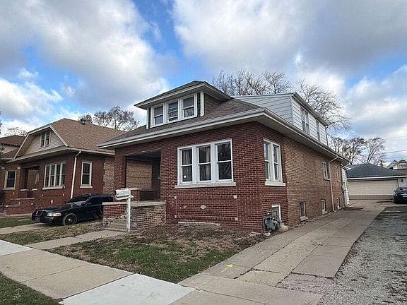 2nd image of 2534 Lewis St