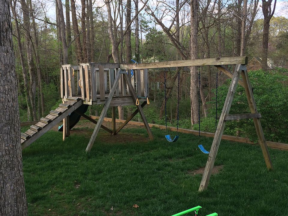 2nd image of 4107 Old Stone Rd