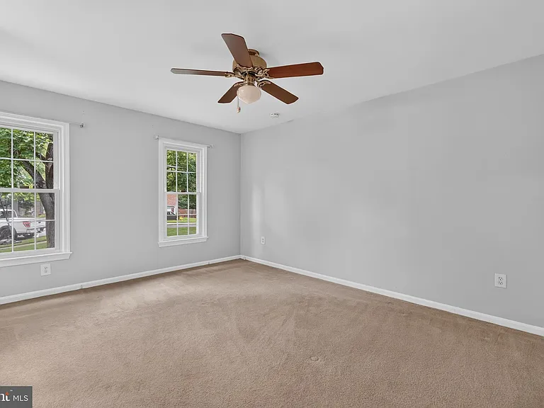 8006 Lady Lewis Ct — Photo 20