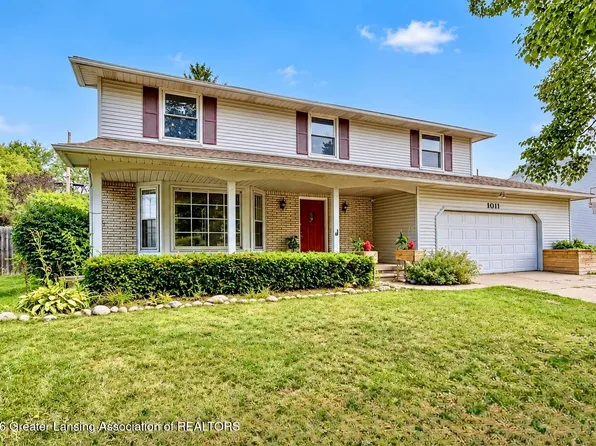 1011 Weston St, Lansing, MI 48917
