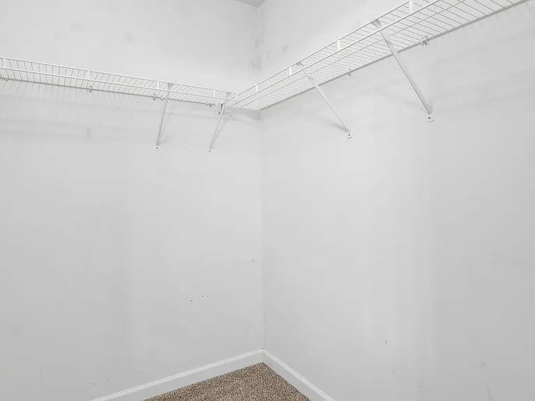 5300 Spring River Dr — Photo 4