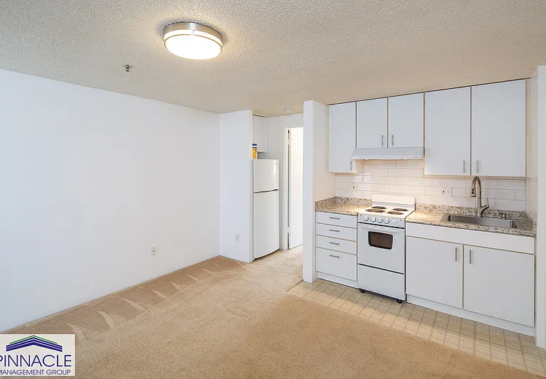 2860 Waialae Ave #302 — Photo 3