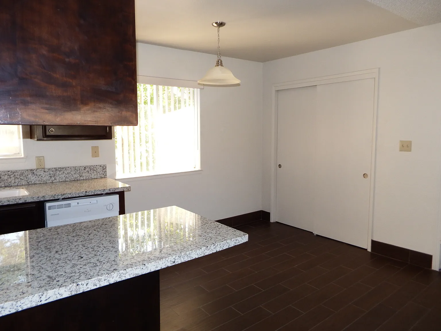 2 bed, 800 sqft, $1,495 — Photo 2