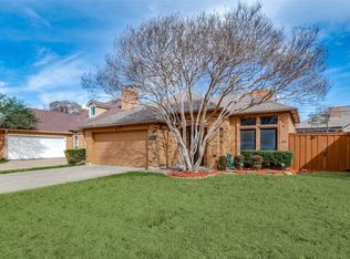 1010 Olde Towne Dr, Irving, TX 75061