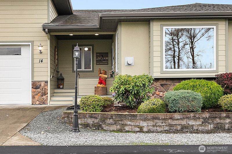 4th image of 107 South Pass Road #14