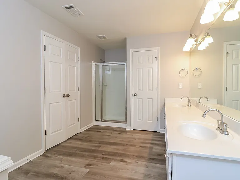 6285 Whirlaway Dr — Photo 11