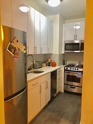 Rented by Buchbinder & Warren | media 17