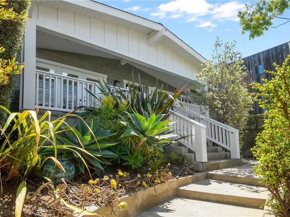 1216 3rd St, Hermosa Beach, CA 90254