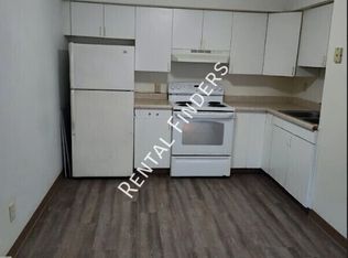 12 Cottage Row APT 13, Marinette, WI 54143