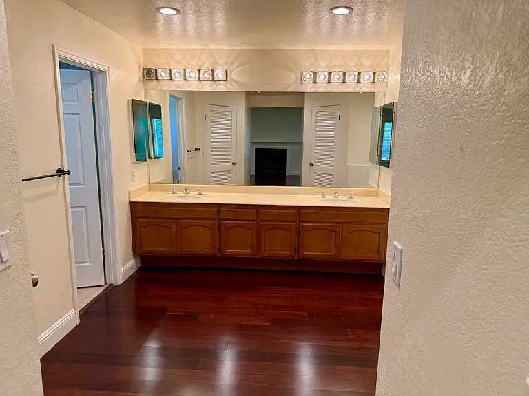 44277 Arapaho Ave — Photo 16