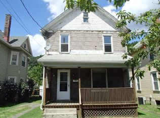 210 Grant St, Franklin, PA
