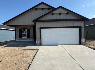 9307 E Creed St, Wichita, KS 67210